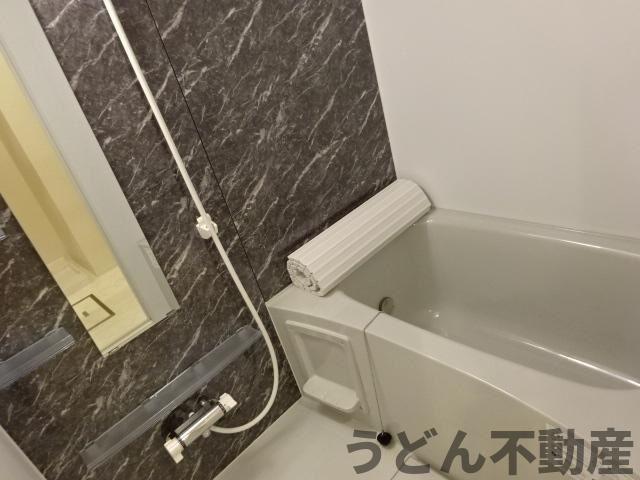 バス・シャワールーム　うどん県のお部屋探しはうどん不動産へ うどんちゃんとLINE