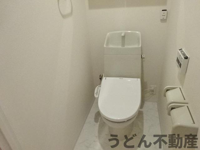 トイレ　うどん県のお部屋探しはうどん不動産へ うどんちゃんとLINE