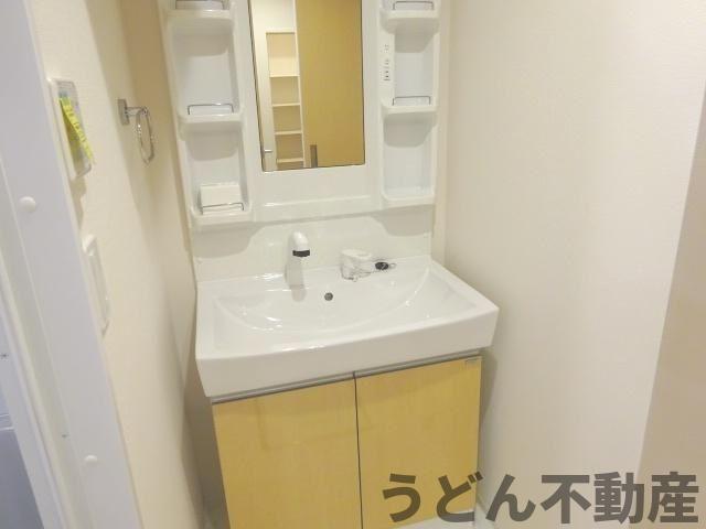 洗面設備　うどん県のお部屋探しはうどん不動産へ うどんちゃんとLINE
