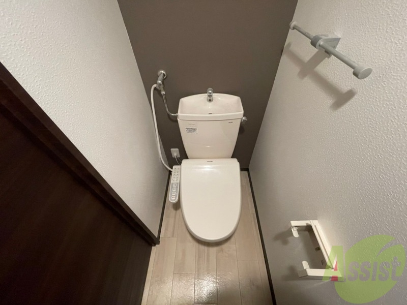 トイレ　ウォシュレット機能がついたトイレ。安心して使用できますね。