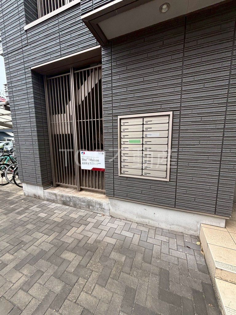 エントランス　エントランス