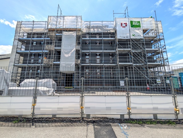 建物外観　建築中