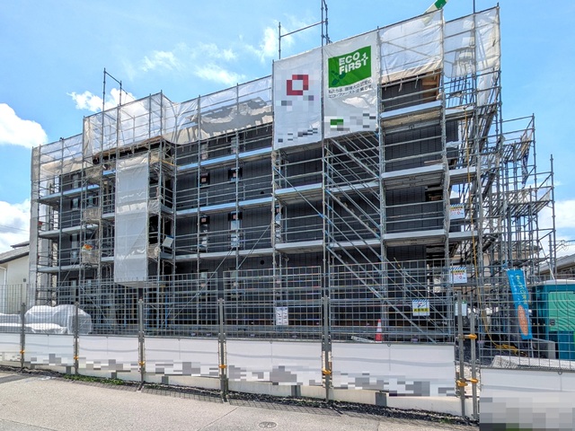 建物外観　建築中