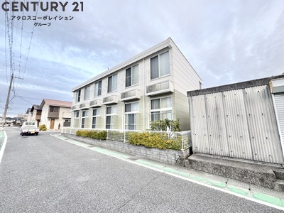 建物外観　インターホンはカメラ付きで安心！宅配BOX付き！