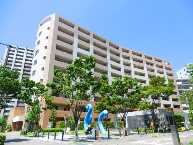 建物外観　全室陽当りの良い大型マンション