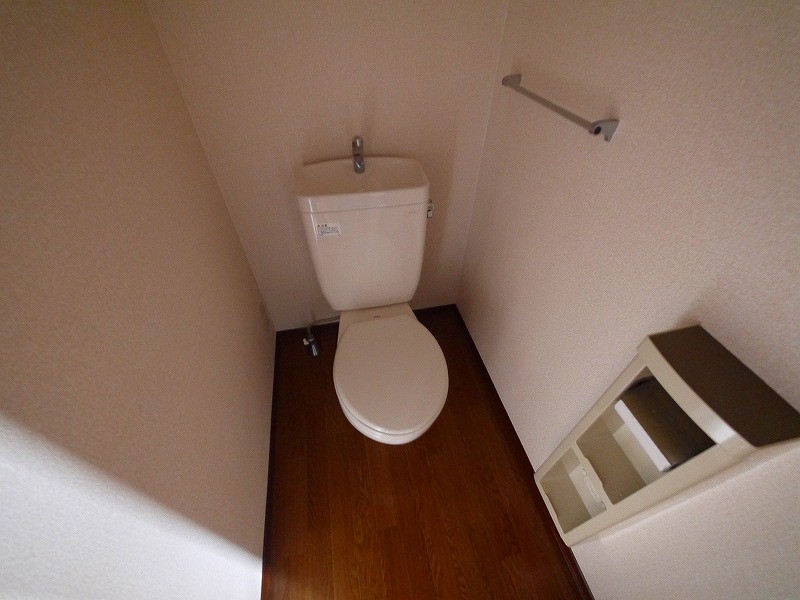 トイレ　清潔感のあるトイレです