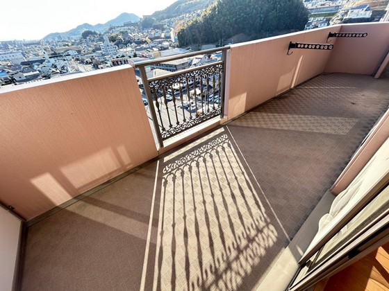 バルコニー　※別部屋の写真です