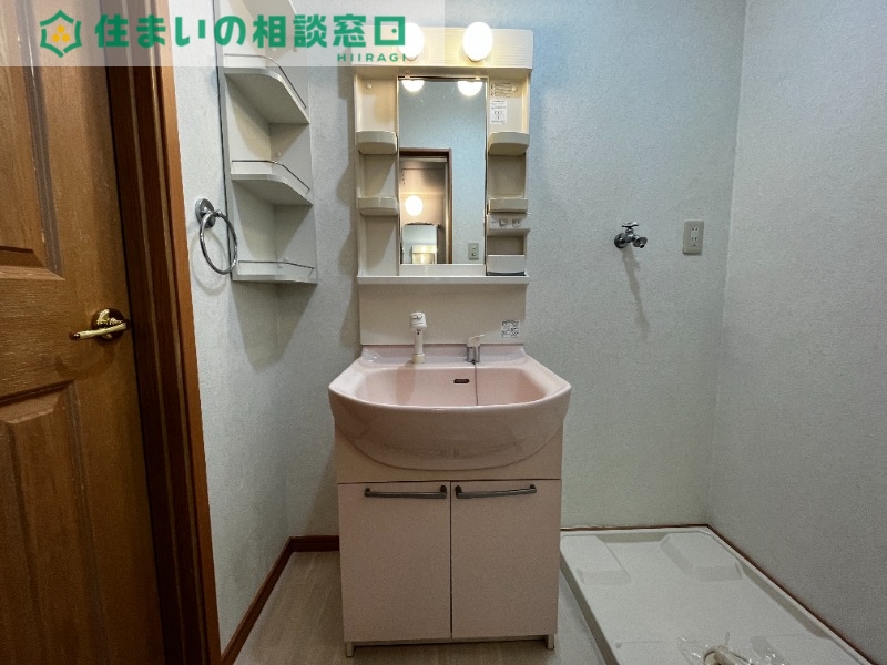 洗面設備　同型
