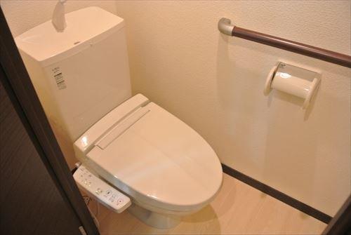 トイレ　トイレ