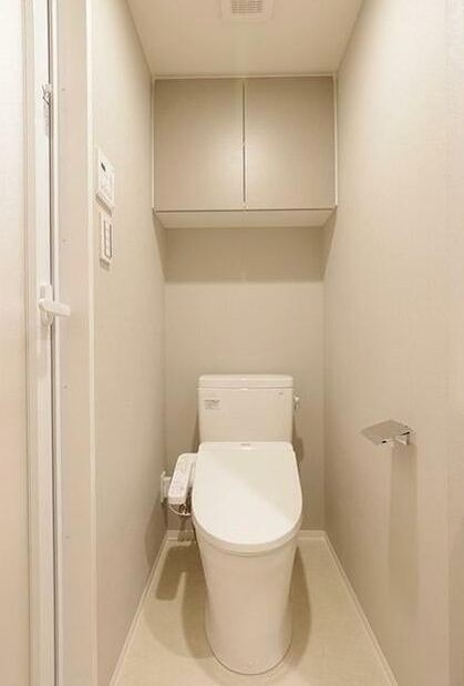 トイレ　※同仕様写真含む