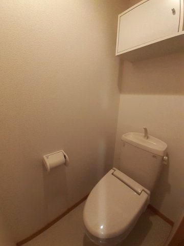 トイレ　落ち着いたトイレです