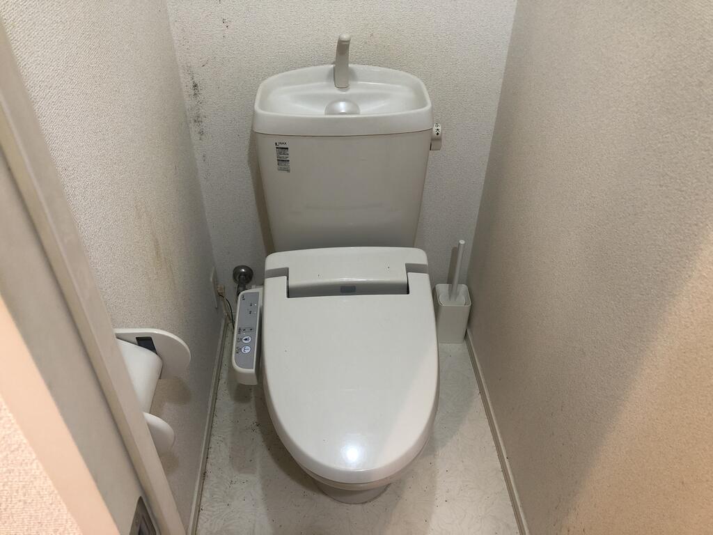 トイレ　※別号室参考写真