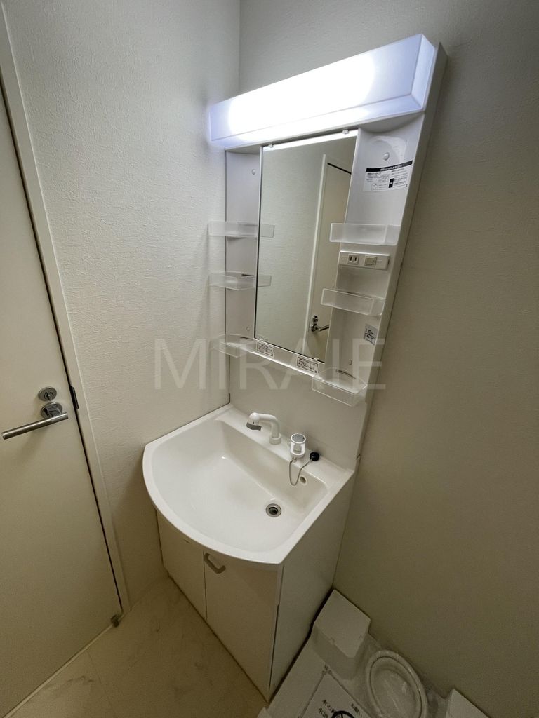 洗面設備　同シリーズ参考写真