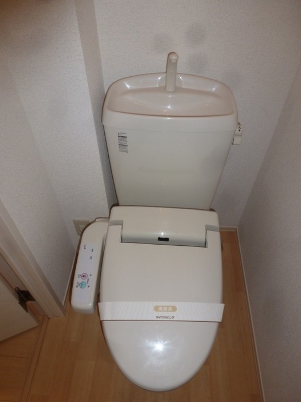 トイレ　図面と現状に相違がある場合には現状を優先