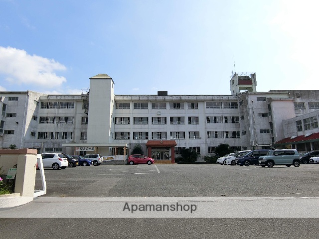 中学校　岳洋中学校（中学校）まで1151m