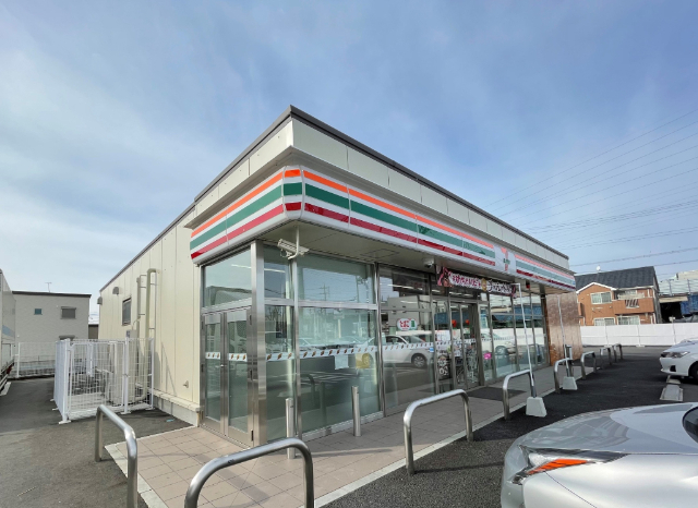 コンビニ　セブンイレブン二重堀店店（コンビニ）まで243m