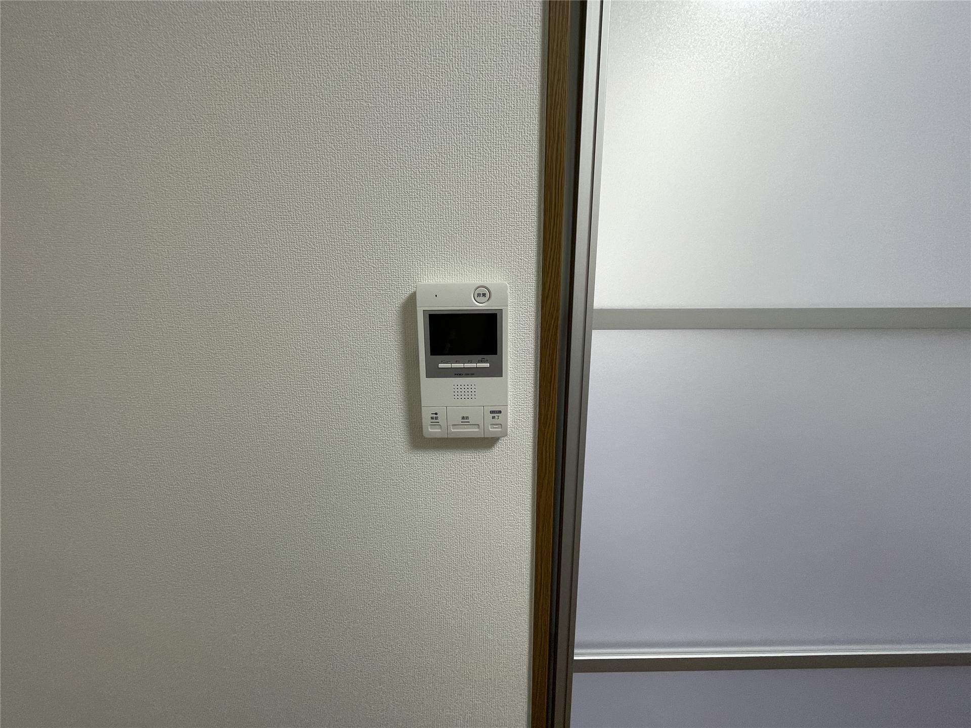 その他設備　来訪者が分かるTVモニター付インターホン付きです