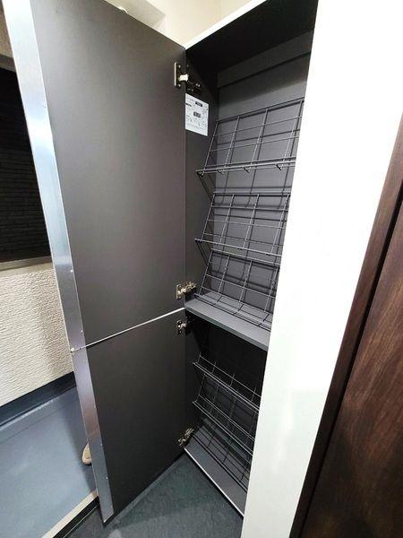 玄関　シューズボックス