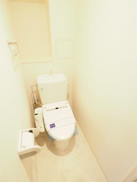 トイレ　写真は同タイプ住居です。