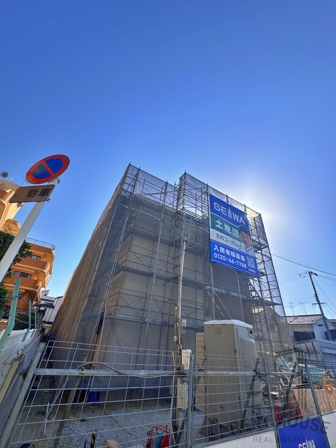ロビー　外観（建設中）