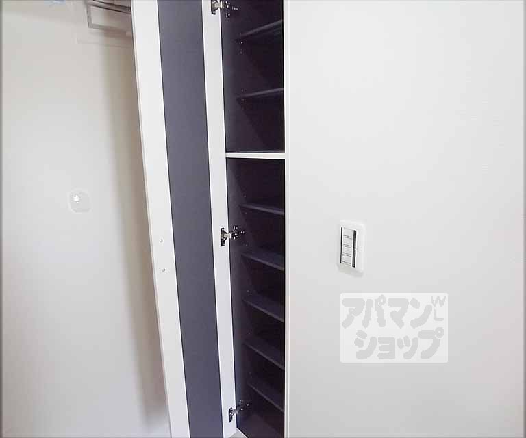 収納　下駄箱です。