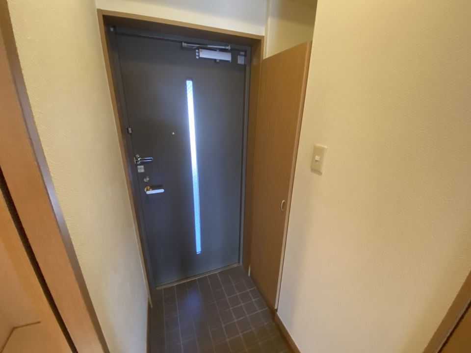玄関　シューズボックス有ります