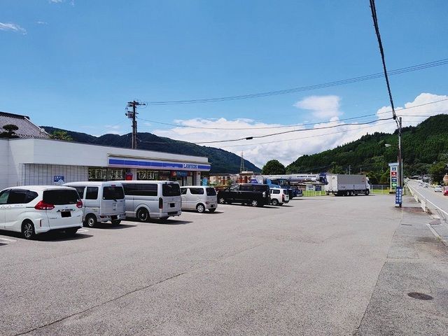 コンビニ　ローソン 玖珠山田店（コンビニ）まで220m