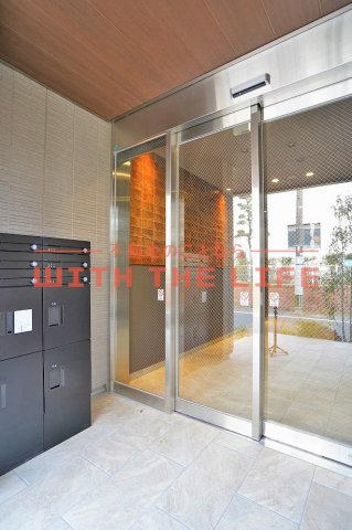 エントランス　清潔なエントランスです