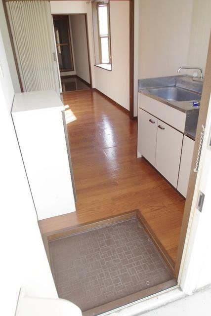 その他部屋・スペース　☆玄関からのキッチンスペース☆