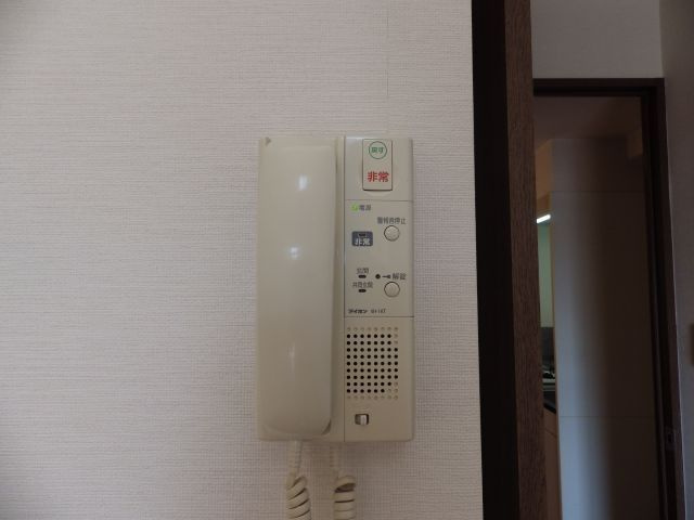 セキュリティ　※写真は同じマンションの違う部屋のものになります。