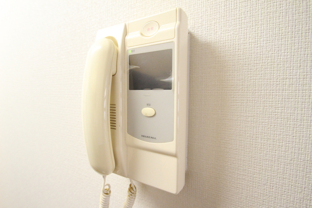 セキュリティ　来客の方とお話してください