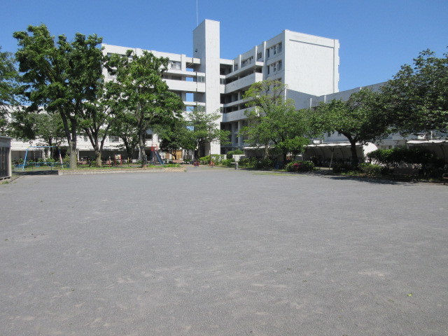 その他　滝頭第二公園（その他）まで295m