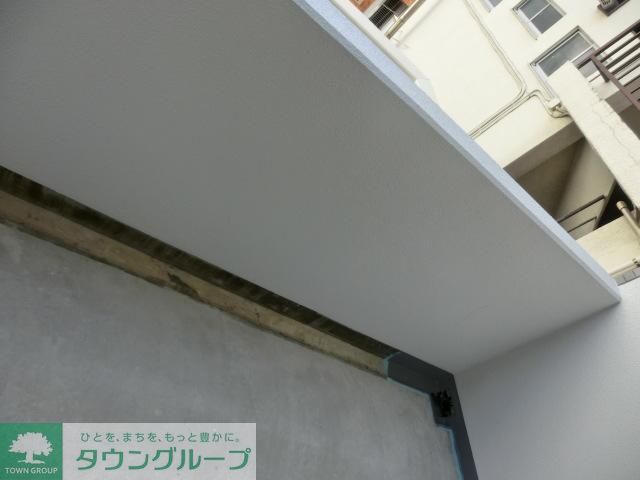 バルコニー　現在建築中