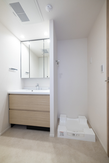 洗面設備　※写真は同タイプ住戸です。