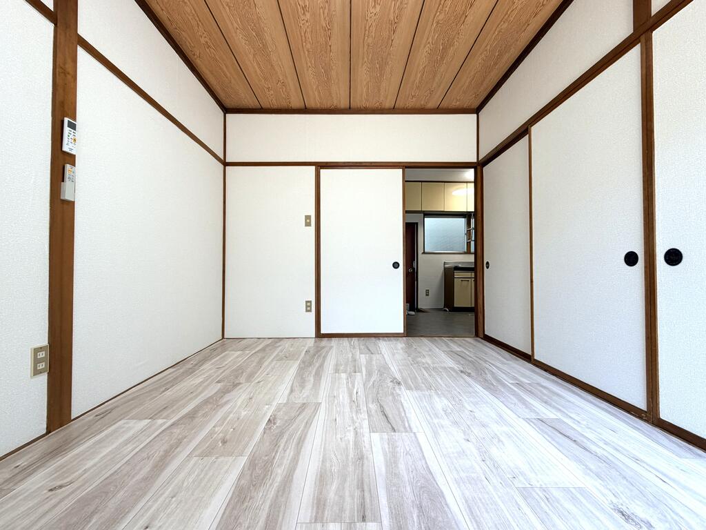居室・リビング　LEDリモコン照明！この価格帯でこのお部屋！