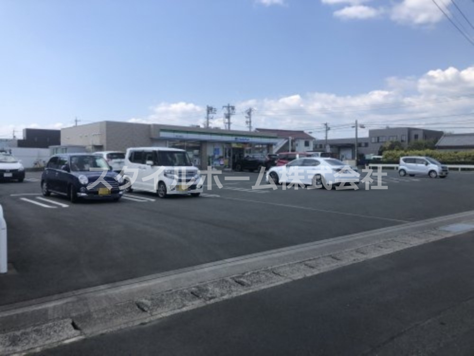 コンビニ　ファミリーマート 豊橋下条東町店（コンビニ）まで127m