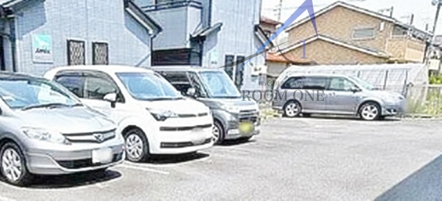 駐車場　駐車場です。