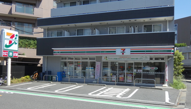 コンビニ　セブンイレブン（コンビニ）まで150m