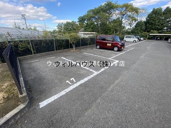 駐車場　敷地内駐車場！