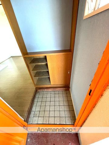 金丸第一ハイツの玄関写真