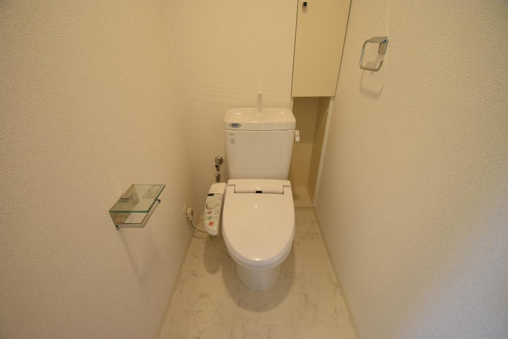 トイレ　シャワー付トイレ