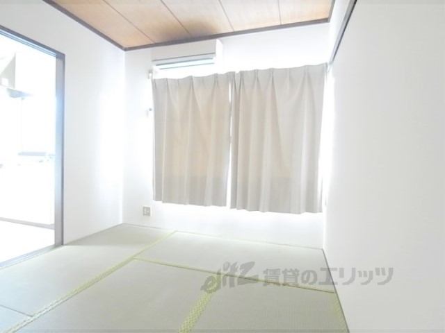 居室・リビング　畳のお部屋です