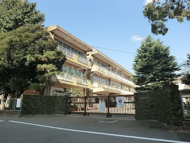 小学校　千葉市立作新小学校（小学校）まで508m
