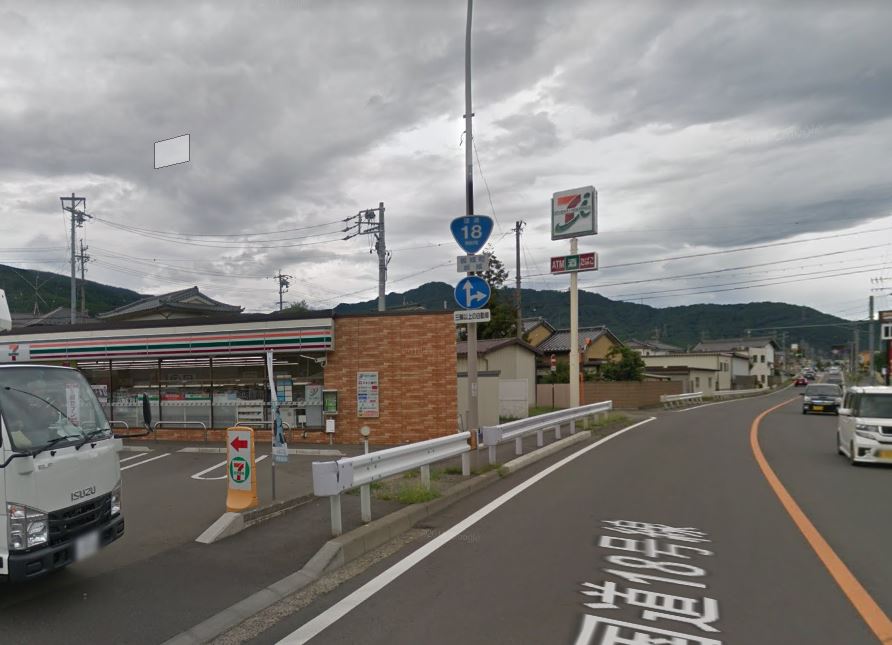 コンビニ　セブンイレブン 坂城四ツ屋店（コンビニ）まで164m