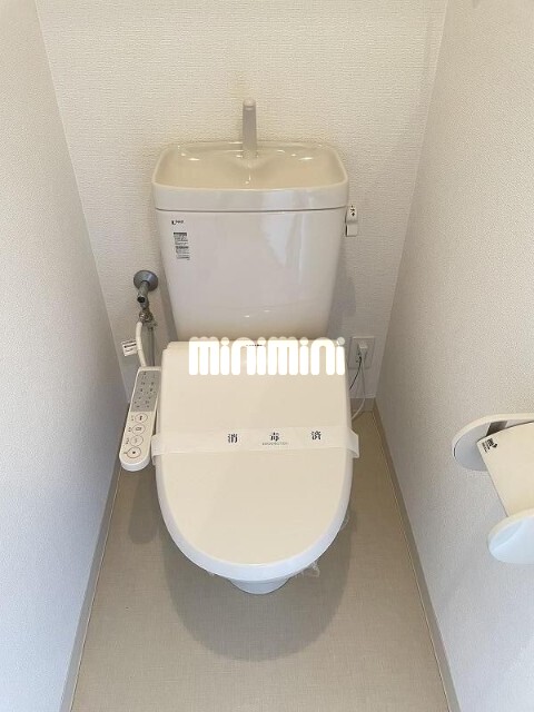 トイレ　洗濯機置き場