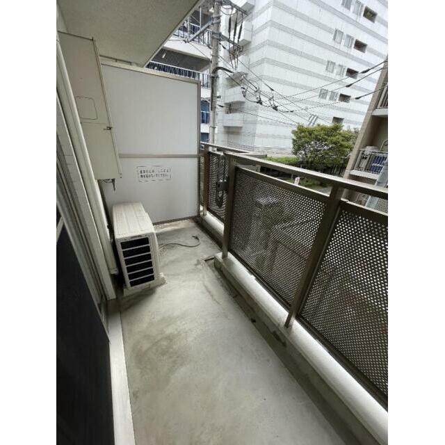 バルコニー　モデルルーム（入居時家具撤去）