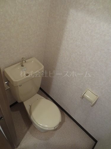 トイレ　※別号室参考写真
