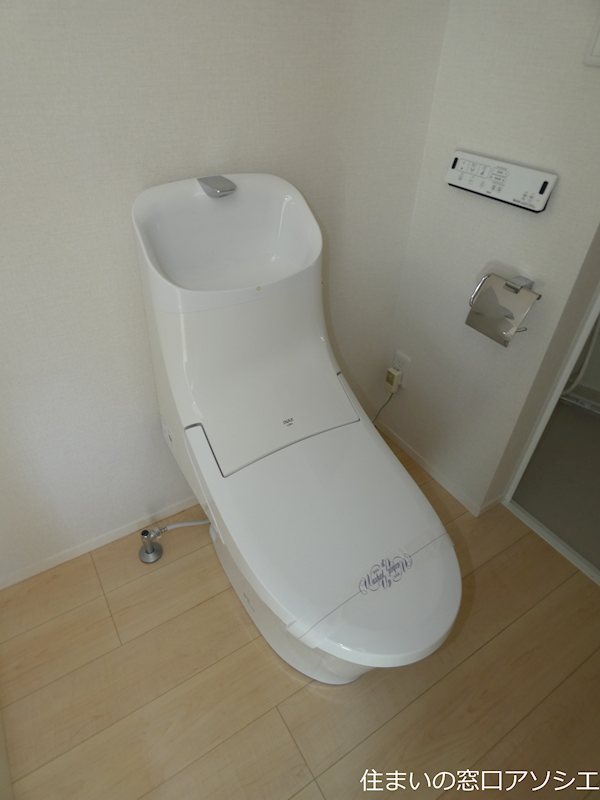 トイレ　ウォシュレット便座