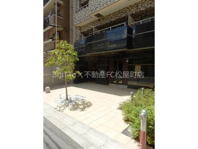エントランス　マンション共用部分