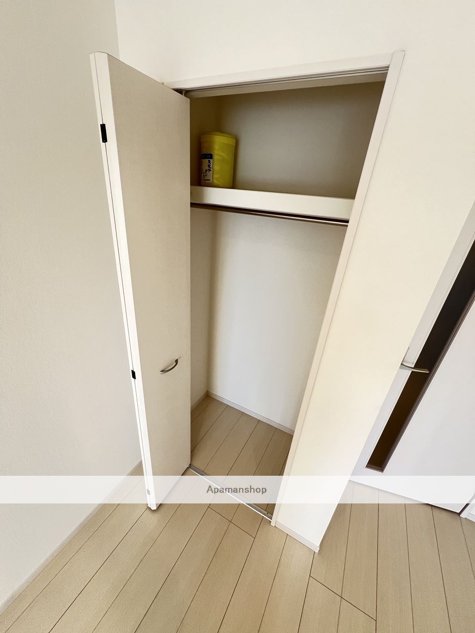 収納　＊同物件、別部屋になります。